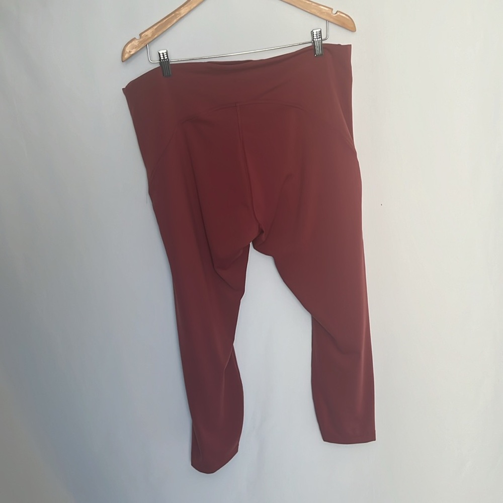 NWOT / Lululemon InStill High-Rise Tight 25" - Picture 6 of 8